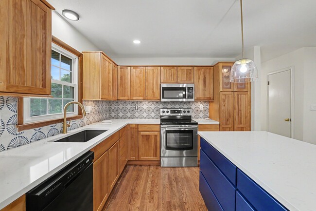 Photo - 9603 Knox Dr