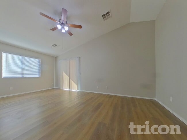 Photo - 23943 W Hadley St