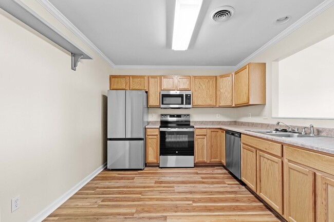 Photo - 2 Bedroom, 2 Bath Townhouse for Rent in Kn...