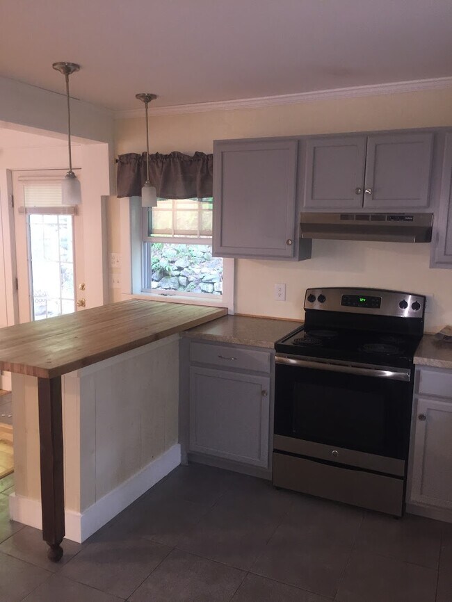 kitchen - 11 Cottage St