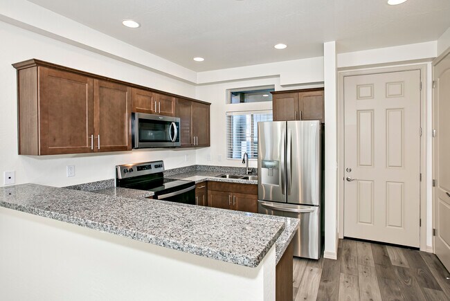 Photo - 620 1st St