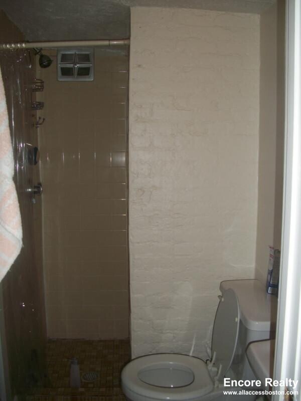 Photo - 40 Anderson St Unit B