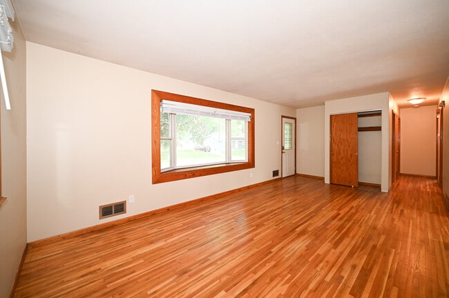 Photo - 2502 24th Ave NW