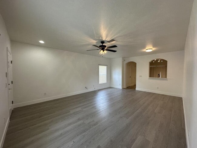 Photo - 15752 Fishhawk Falls Dr