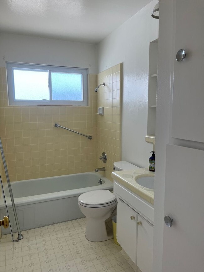Photo - Great Four Bedroom, Three Bathroom House in Monterey