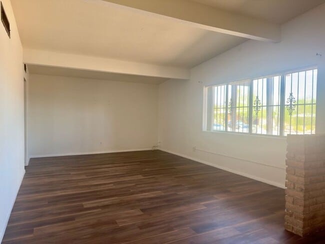 Photo - Eastside home- 4 bedroom/ 2 bathrooms, poo...