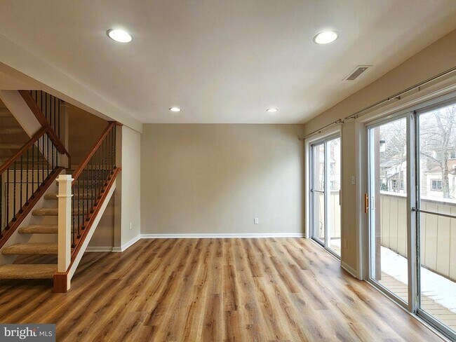 Photo - 5451 El Camino