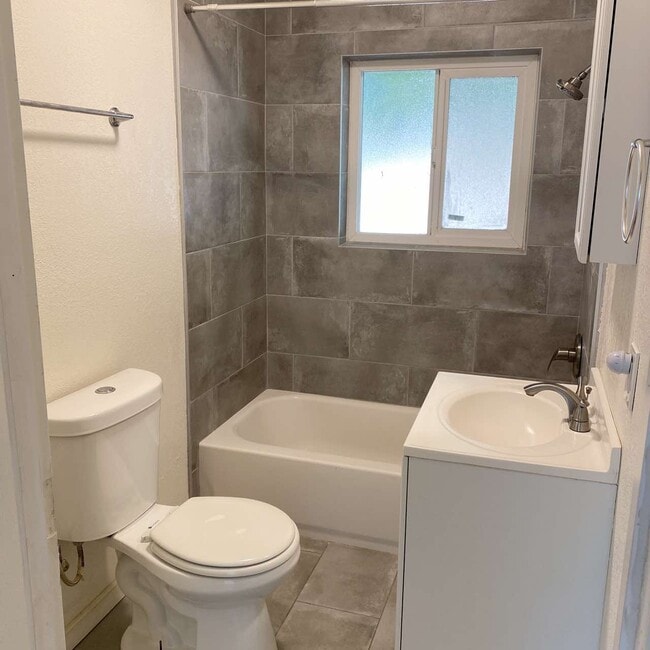 Photo - 1036 Neal Rd