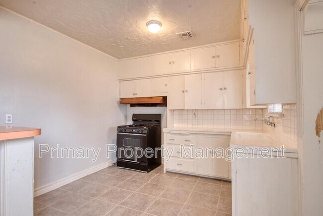 1132 N St Clair Ave