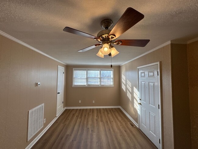 Photo - Charming 3BR Near MTSU & Downtown Murfreesboro