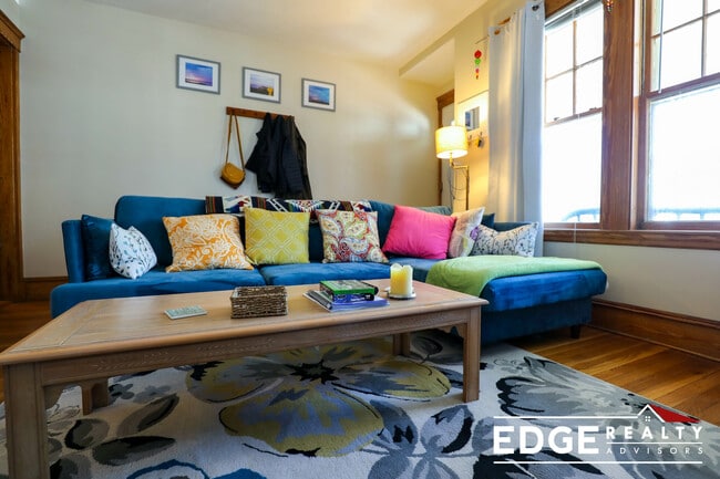 Photo - 21 Priscilla Rd