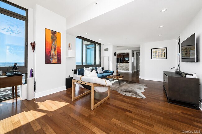 Photo - 175 Huguenot St Unit 3103