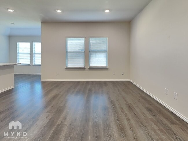 Photo - 3008 Aberdeen Dr