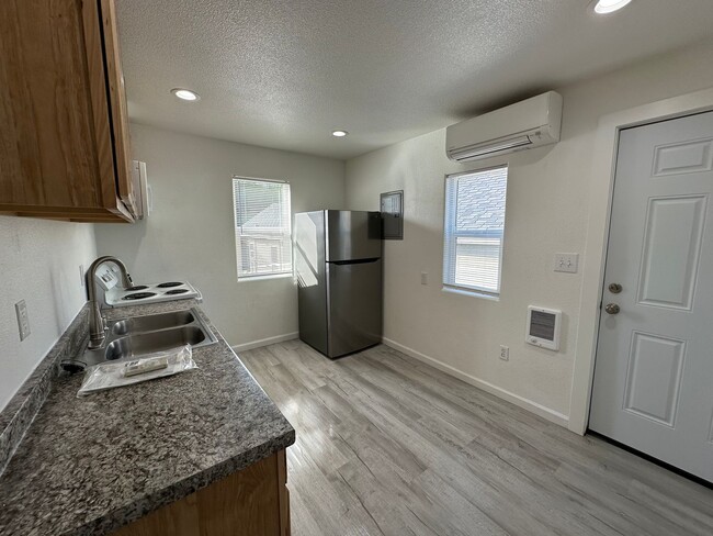 Photo - 230 SE 6th Ave Unit 6th 230 - 2