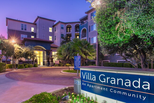 Photo - Villa Granada Apartments