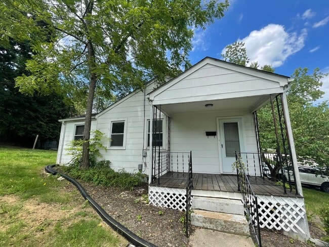 Photo - Radford 2 Br/1 Ba, Available Jan. 2nd