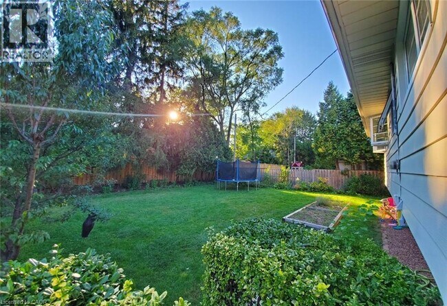 Photo - 350 Oakwood Dr