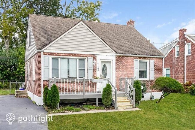 112 9th Ave, Folsom, PA, 19033 - 112 9th Ave, Folsom, PA, 19033 House