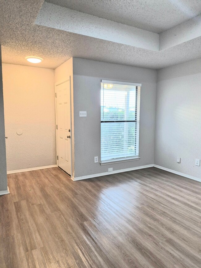 Photo - 1701 San Rafael St