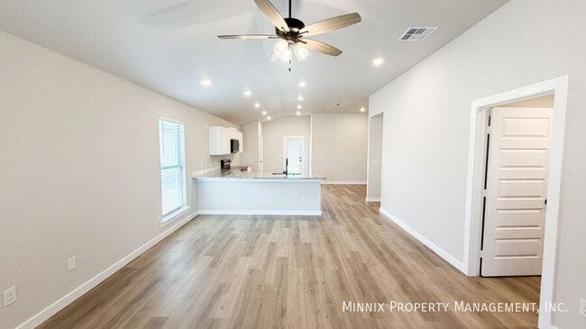 Photo - 3520 Turner Ave