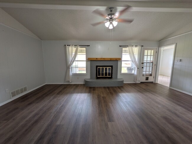 Photo - 2305 Stockbridge Ct