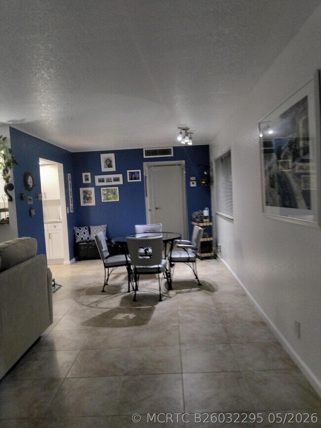 Photo - 399 Brittany Dr Unit I