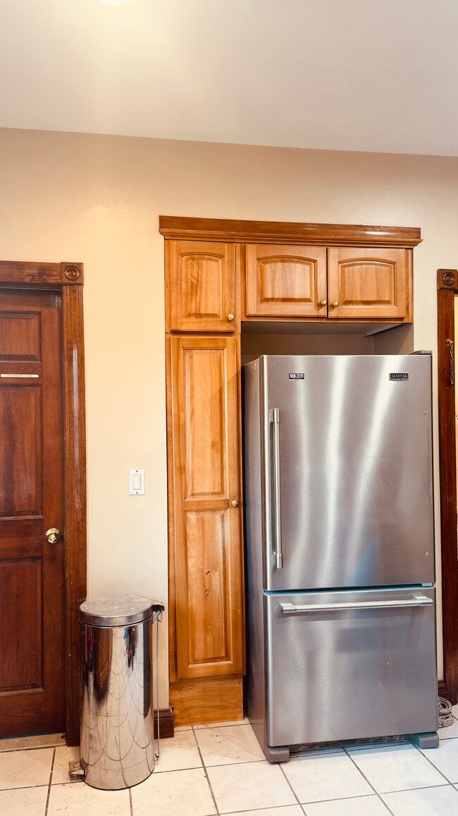 Photo - 422 Charles St Unit 2