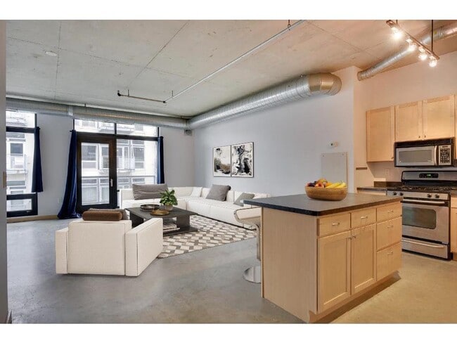 Building Photo - 720 N 4th St Unit 312