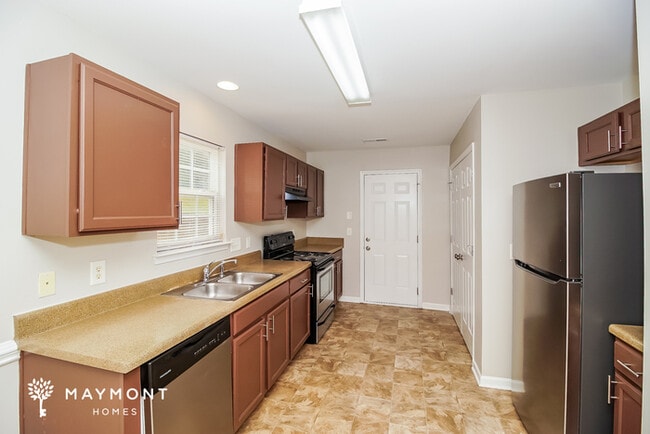 Photo - 4014 Fifendrum Ln