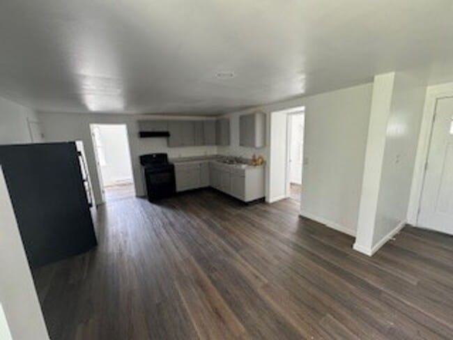 Photo - 140 E Market St Unit APT 1