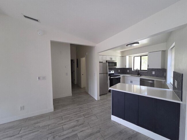 Photo - 1746 Foxhall Cir Unit 1746