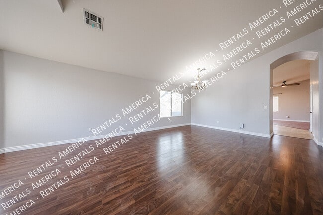 Photo - 51 W Hereford Dr