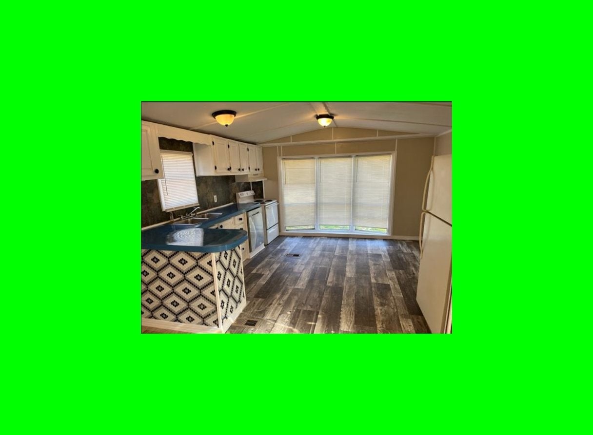Photo - 124 Zina Ln