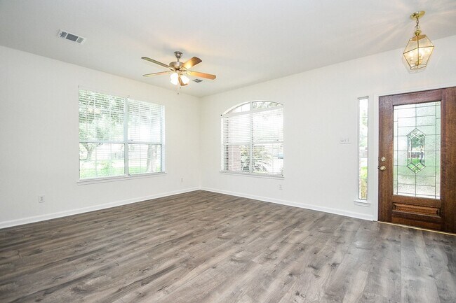Photo - 21610 Woodoak Ct