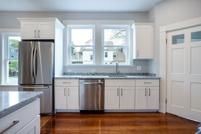 Photo - 55 Lyndhurst St Unit 1