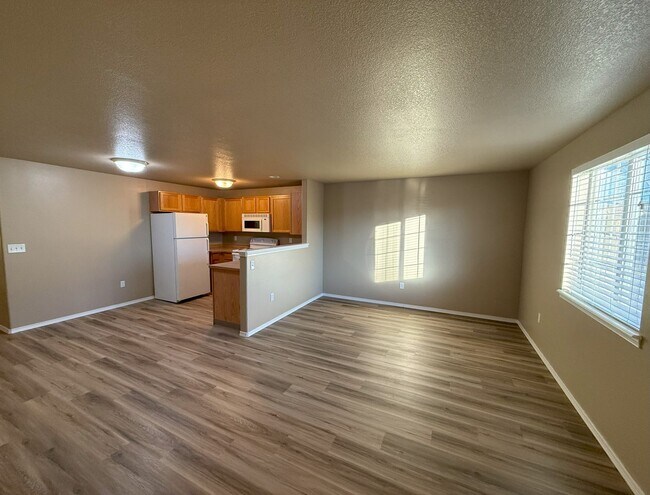 Photo - 2561 NW Cedar Ave Unidad 4