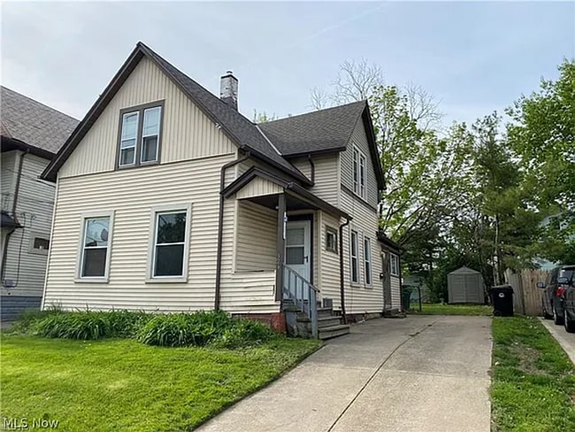 3 bedroom Single Family House - 3 bedroom Single Family House