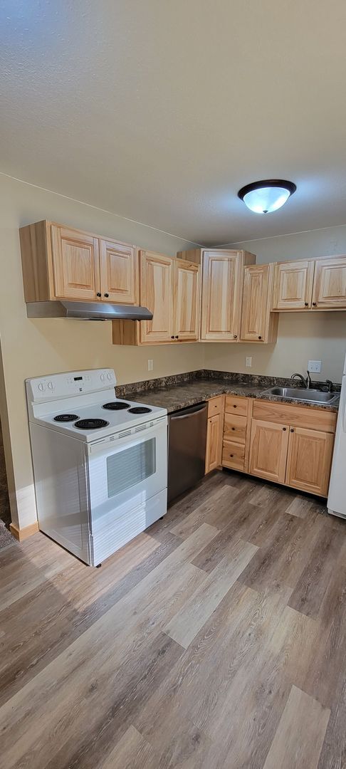 Photo - 7917-19 University Unit 7919 University Ave.