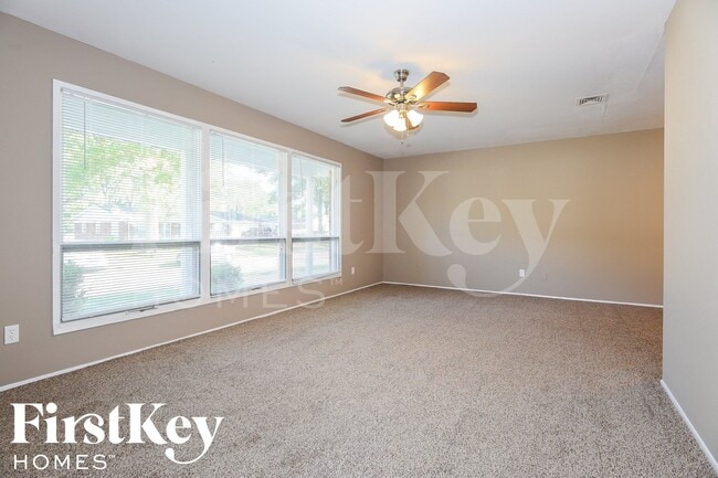3 Edgestone Ct