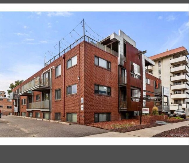 Building Photo - 75 N Emerson St Unit 206 Rental