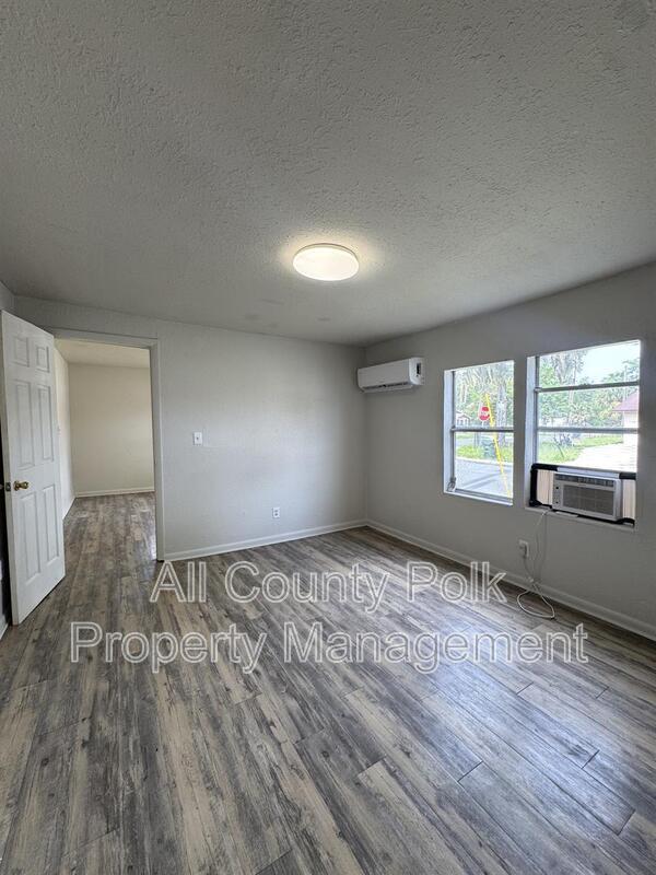 Photo - 602 Emma St Unit 1