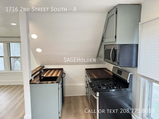 Photo - 1716 2nd St S Unit A