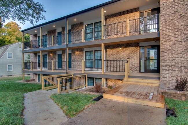 Photo - Jayhawk Apartments