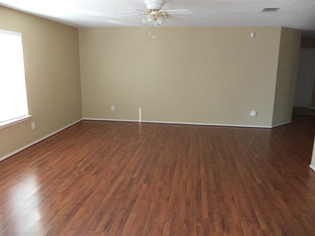 Photo - 1601 White Oak Rd