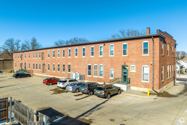 Ellis Urban Lofts