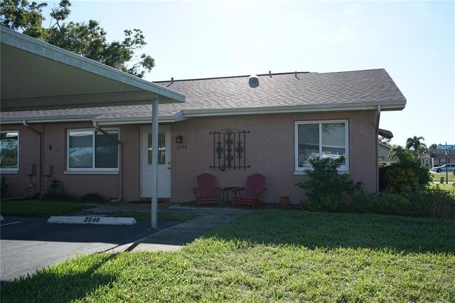 Building Photo - 2248 Greenwich Dr Unit 64