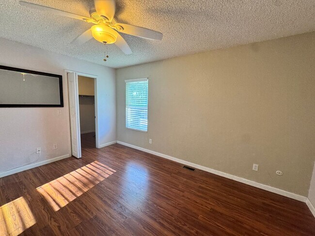 Photo - Very Nice Condo! 3 Miles to Cal Poly Groups Welcome Available June