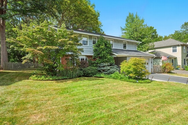 Photo - 49 Canoe Brook Pkwy