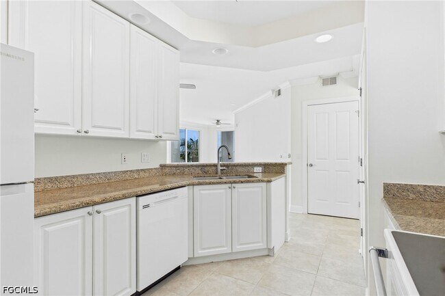 Building Photo - 2825 Palm Beach Blvd Unit 519