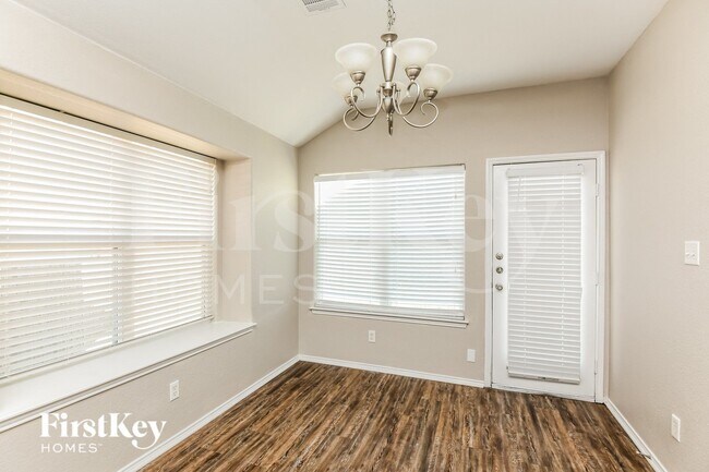 Photo - 5829 Parkview Hills Ln